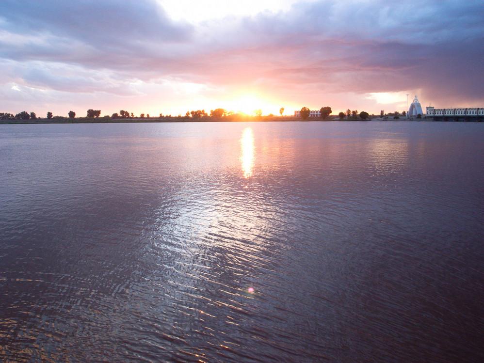 巴彦淖尔盛邀嘉宾与观众共襄盛会